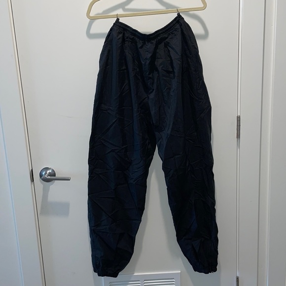 Nike Joggers - Picture 1 of 2